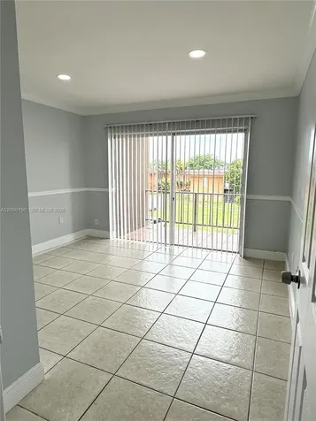 9405 SW 76th Street Miami FL 33173