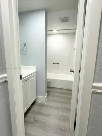 9405 SW 76th Street Miami FL 33173