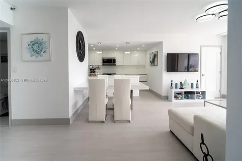 19707 Turnberry Way Aventura FL 33180