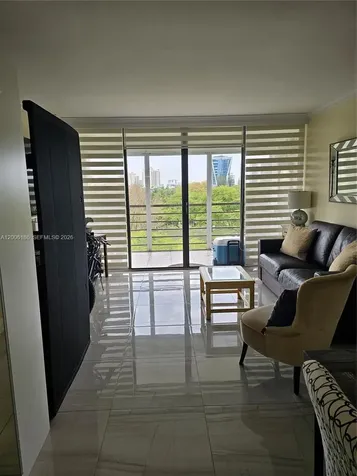 20500 W Country Club Drive Aventura FL 33180
