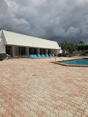 20500 W Country Club Drive Aventura FL 33180