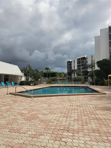 20500 W Country Club Drive Aventura FL 33180