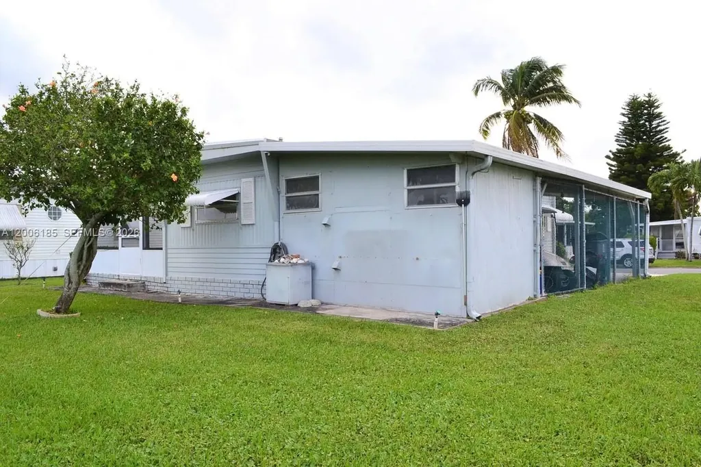 1620 SW 64th Way Boca Raton FL 33428