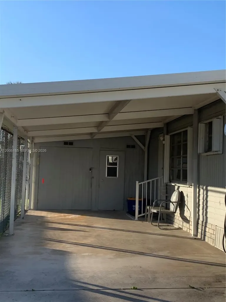 1620 SW 64th Way Boca Raton FL 33428