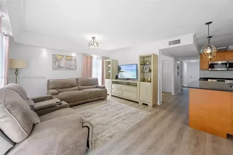 4001 SW 73rd Avenue Davie FL 33314