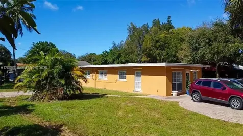 4001 SW 73rd Avenue Davie FL 33314