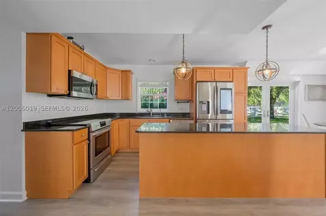 4001 SW 73rd Avenue Davie FL 33314
