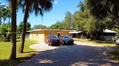 4001 SW 73rd Avenue Davie FL 33314