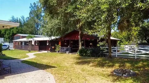 4001 SW 73rd Avenue Davie FL 33314