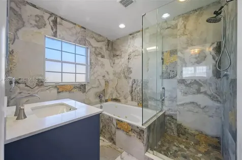 4001 SW 73rd Avenue Davie FL 33314