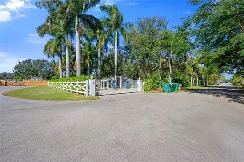 4001 SW 73rd Avenue Davie FL 33314