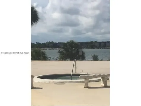 20840 San Simeon Way Miami FL 33179