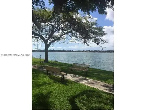 20840 San Simeon Way Miami FL 33179