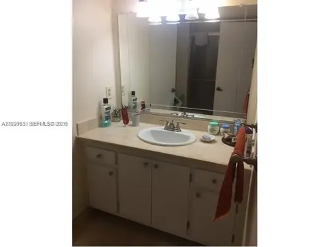 20840 San Simeon Way Miami FL 33179