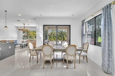 865 SW 113th Lane Pembroke Pines FL 33025