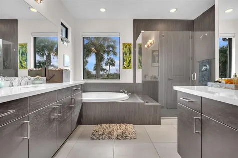 865 SW 113th Lane Pembroke Pines FL 33025