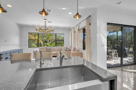 865 SW 113th Lane Pembroke Pines FL 33025
