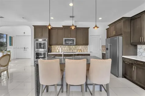 865 SW 113th Lane Pembroke Pines FL 33025