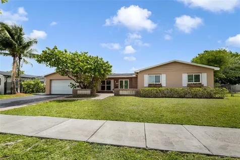 9321 SW 104th Court Miami FL 33176
