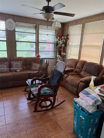 6367 Southgate Boulevard Margate FL 33068