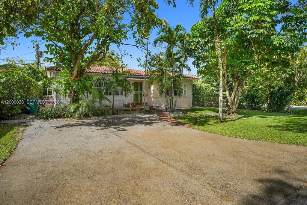 4401 SW 16th Street Miami FL 33134
