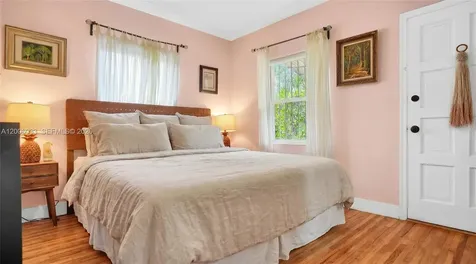4401 SW 16th Street Miami FL 33134
