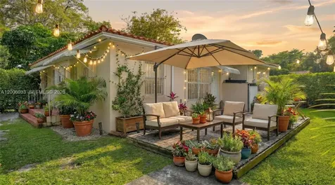 4401 SW 16th Street Miami FL 33134