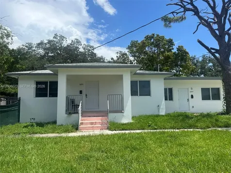 1095 NE 149th Street Miami FL 33161