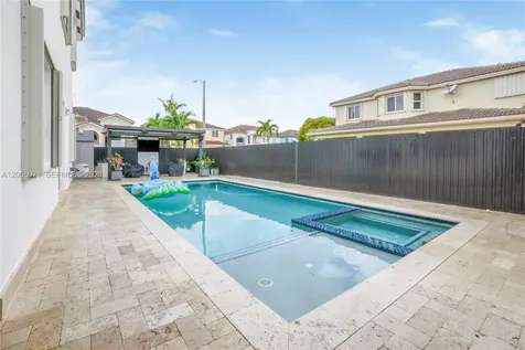 16621 SW 58th Terrace Miami FL 33193