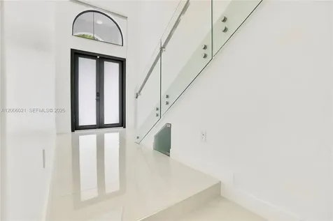 16621 SW 58th Terrace Miami FL 33193