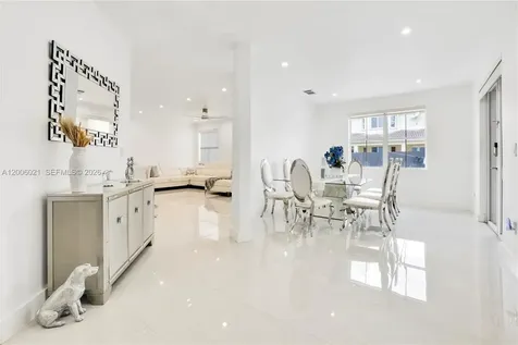 16621 SW 58th Terrace Miami FL 33193
