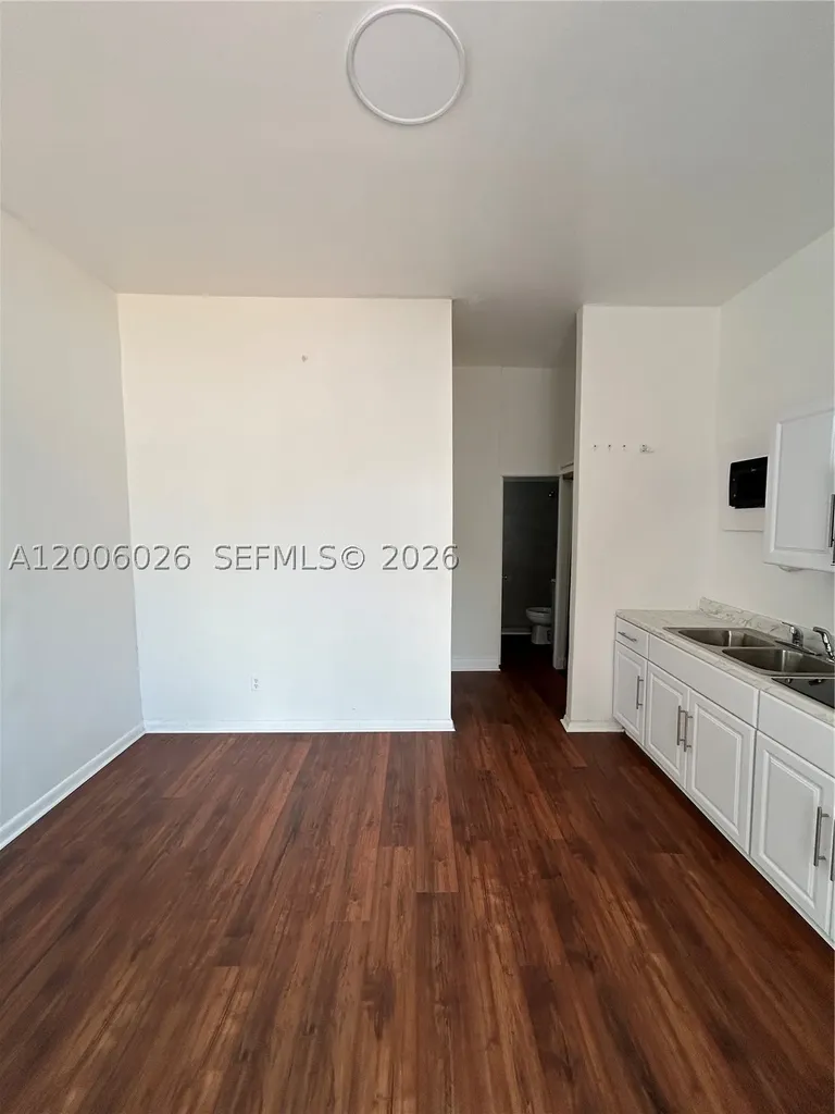 2516 Cleveland Street Hollywood FL 33020