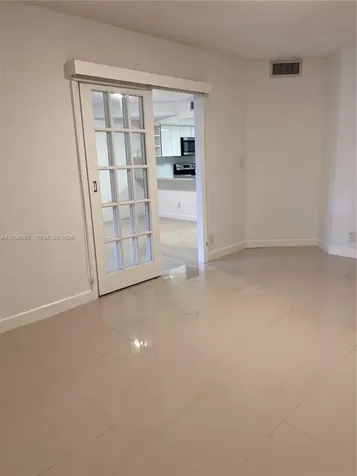 8290 Lake Drive Doral FL 33166