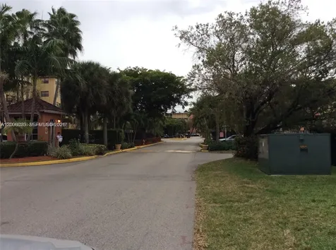 8290 Lake Drive Doral FL 33166