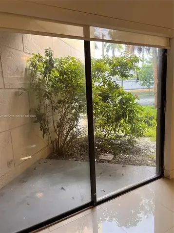 8290 Lake Drive Doral FL 33166