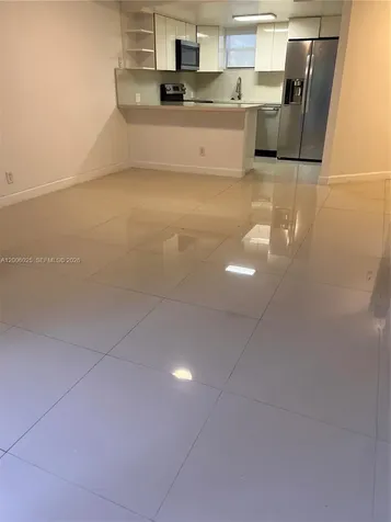 8290 Lake Drive Doral FL 33166