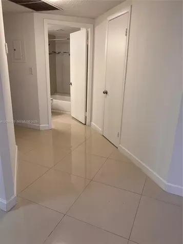 8290 Lake Drive Doral FL 33166