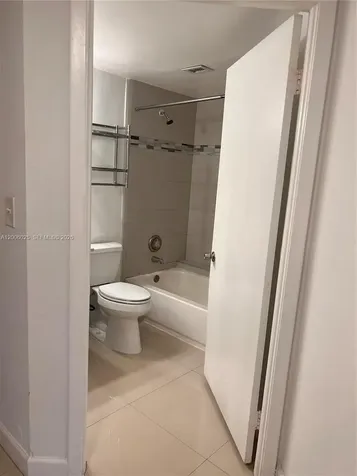 8290 Lake Drive Doral FL 33166