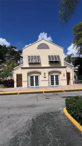 8290 Lake Drive Doral FL 33166