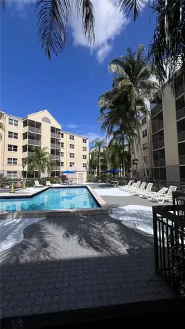 8290 Lake Drive Doral FL 33166