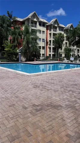 8290 Lake Drive Doral FL 33166
