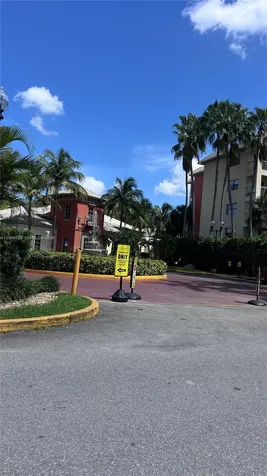 8290 Lake Drive Doral FL 33166