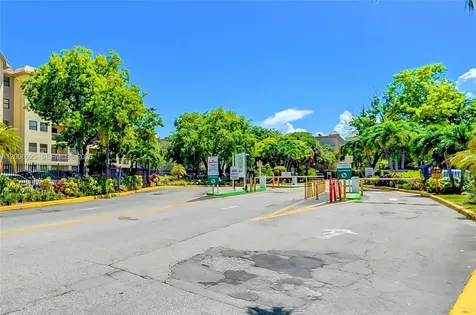 8290 Lake Drive Doral FL 33166