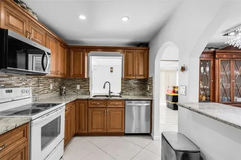 6534 NW 2nd Street Margate FL 33063