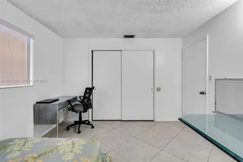 6534 NW 2nd Street Margate FL 33063