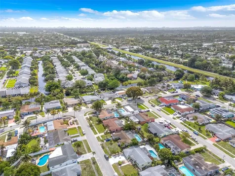 6534 NW 2nd Street Margate FL 33063