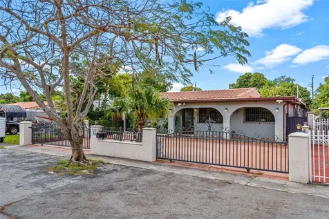 766 W 36th Street Hialeah FL 33012