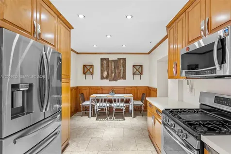 766 W 36th Street Hialeah FL 33012