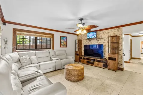 766 W 36th Street Hialeah FL 33012