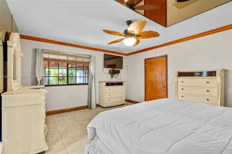 766 W 36th Street Hialeah FL 33012
